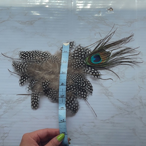 Peacock Feathered Headpiece 🦚 - Picture 15 of 15